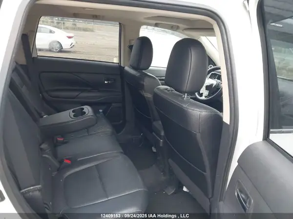 JA4JZ4AX6HZ607440 2017 MITSUBISHI OUTLANDER - Image 8