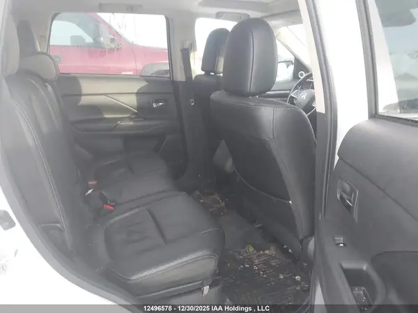 JA4JZ4AX6HZ611214 2017 MITSUBISHI OUTLANDER - Image 8
