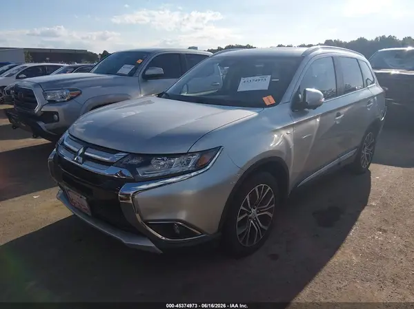 JA4JZ4AX6JZ048154 2018 MITSUBISHI OUTLANDER - Image 2