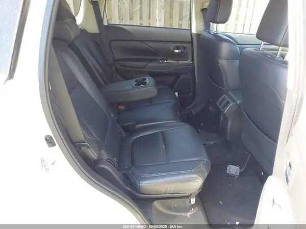 JA4JZ4AX6KZ030772 2019 MITSUBISHI OUTLANDER - Image 8