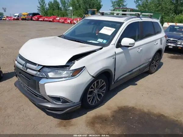 JA4JZ4AX7HZ003055 2017 MITSUBISHI OUTLANDER - Image 2