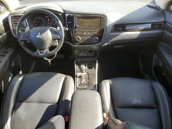 JA4JZ4AX7HZ039232 2017 MITSUBISHI OUTLANDER - Image 8
