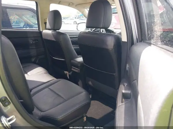 JA4JZ4AX7JZ001165 2018 MITSUBISHI OUTLANDER - Image 8
