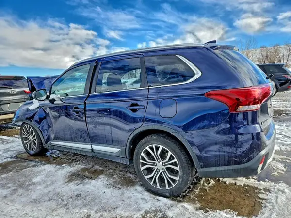 JA4JZ4AX7JZ015521 2018 MITSUBISHI OUTLANDER - Image 2