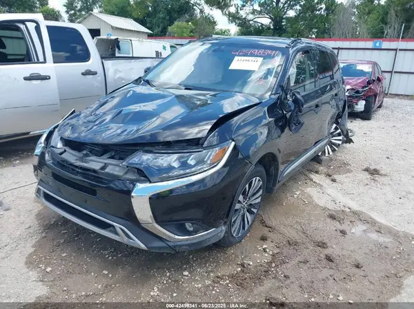 JA4JZ4AX7KZ010921 2019 MITSUBISHI OUTLANDER - Image 2