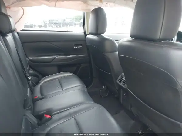 JA4JZ4AX7KZ010921 2019 MITSUBISHI OUTLANDER - Image 8