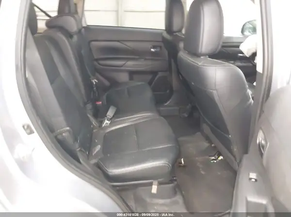 JA4JZ4AX8GZ014404 2016 MITSUBISHI OUTLANDER - Image 8