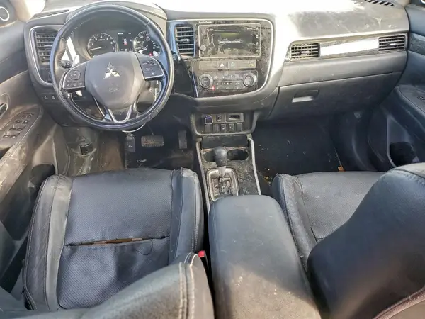 JA4JZ4AX8HZ025260 2017 MITSUBISHI OUTLANDER - Image 8