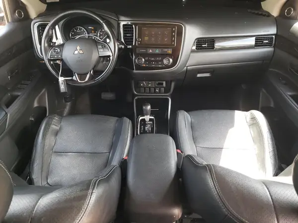 JA4JZ4AX8HZ036839 2017 MITSUBISHI OUTLANDER - Image 8