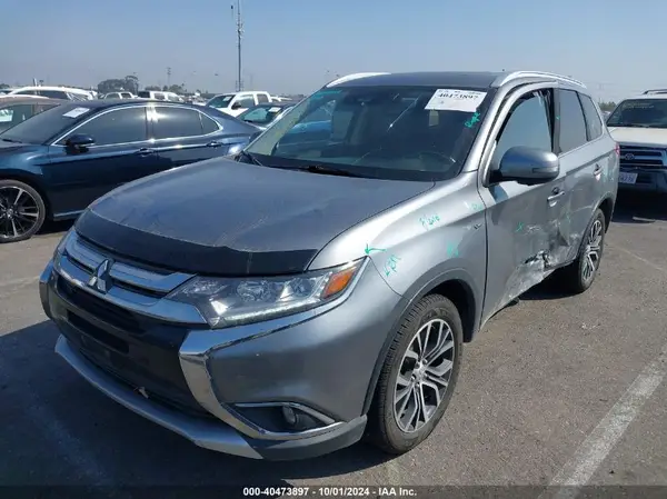JA4JZ4AX8JZ611379 2018 MITSUBISHI OUTLANDER - Image 2