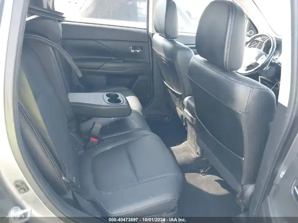 JA4JZ4AX8JZ611379 2018 MITSUBISHI OUTLANDER - Image 8