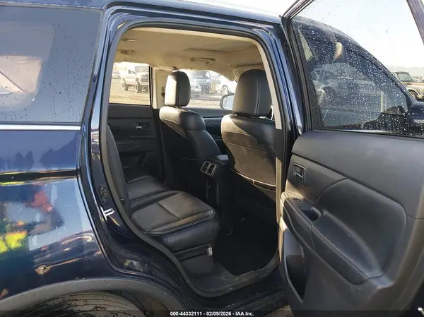 JA4JZ4AX8KZ009776 2019 MITSUBISHI OUTLANDER - Image 8