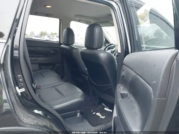 JA4JZ4AX9GZ004139 2016 MITSUBISHI OUTLANDER - Image 8