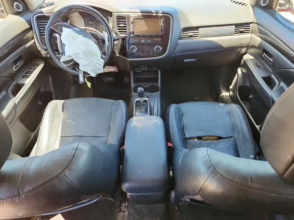 JA4JZ4AX9GZ006425 2016 MITSUBISHI OUTLANDER - Image 8