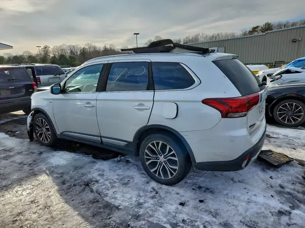 JA4JZ4AX9JZ007646 2018 MITSUBISHI OUTLANDER - Image 2