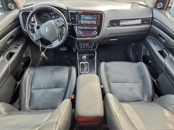 JA4JZ4AX9JZ007646 2018 MITSUBISHI OUTLANDER - Image 8
