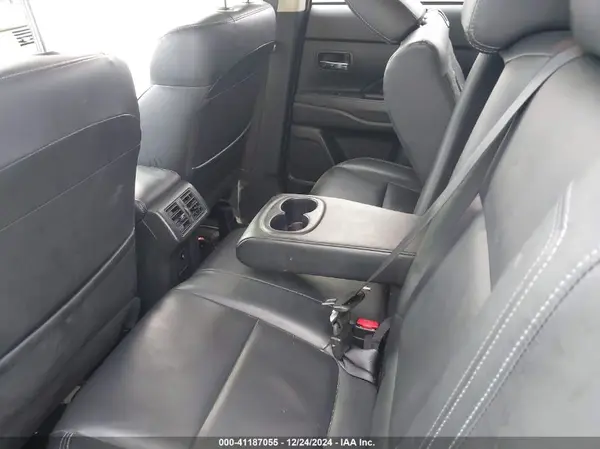 JA4JZ4AX9KZ023461 2019 MITSUBISHI OUTLANDER - Image 8