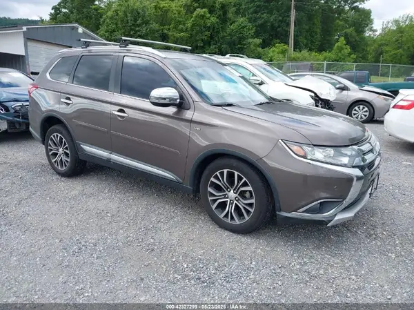 JA4JZ4AXXGZ002867 2016 MITSUBISHI OUTLANDER - Image 1