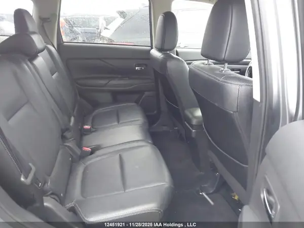 JA4JZ4AXXGZ602627 2016 MITSUBISHI OUTLANDER - Image 8
