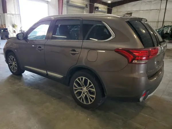 JA4JZ4AXXHZ056896 2017 MITSUBISHI OUTLANDER - Image 2