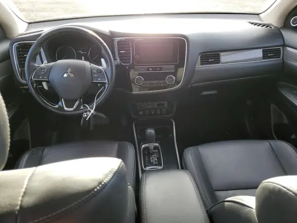 JA4JZ4AXXKZ602006 2019 MITSUBISHI OUTLANDER - Image 8