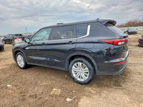 JA4T5UA91RZ040822 2024 MITSUBISHI OUTLANDER - Image 2