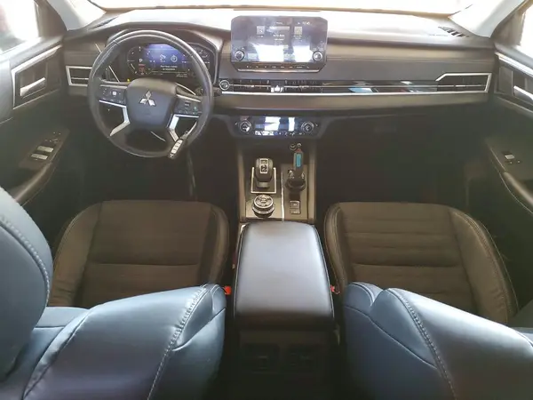 JA4T5UA92PZ045881 2023 MITSUBISHI OUTLANDER - Image 8