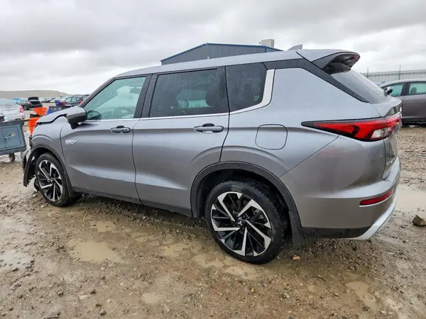 JA4T5UA95PZ028573 2023 MITSUBISHI OUTLANDER - Image 2