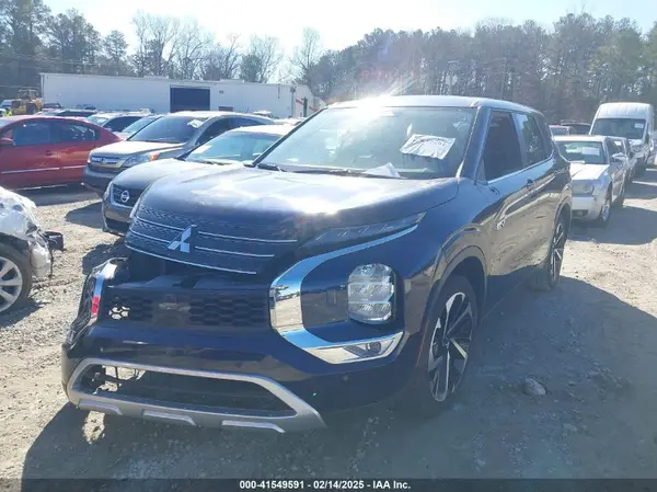 JA4T5UA95PZ045163 2023 MITSUBISHI OUTLANDER - Image 2