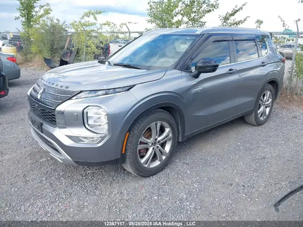 JA4T5UA95PZ613895 2023 MITSUBISHI OUTLANDER - Image 2