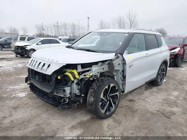 JA4T5UA95PZ613993 2023 MITSUBISHI OUTLANDER - Image 2