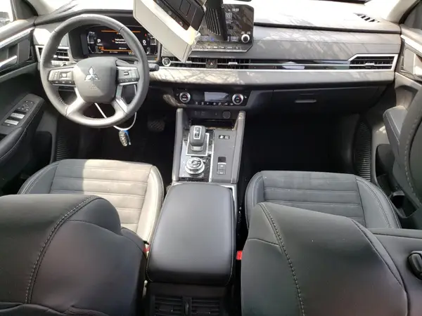 JA4T5UA96PZ021714 2023 MITSUBISHI OUTLANDER - Image 8