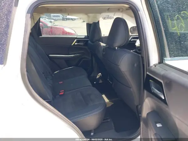 JA4T5UA96PZ027710 2023 MITSUBISHI OUTLANDER - Image 8