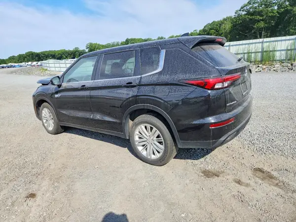 JA4T5UA96SZ001598 2025 MITSUBISHI OUTLANDER - Image 2
