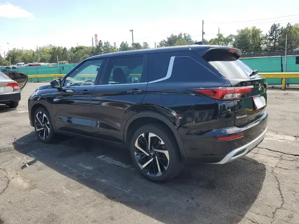 JA4T5UA97PZ037677 2023 MITSUBISHI OUTLANDER - Image 2