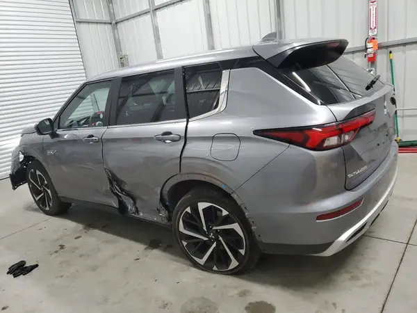 JA4T5UA98PZ045898 2023 MITSUBISHI OUTLANDER - Image 2