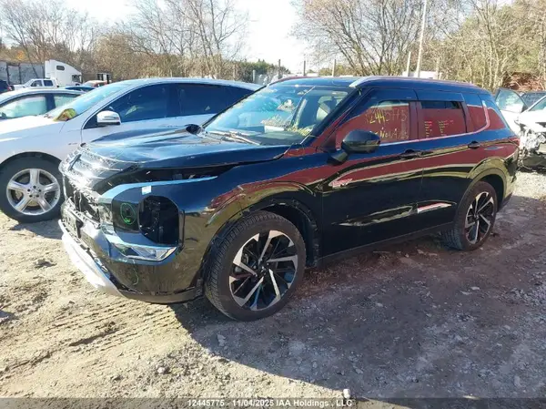 JA4T5UA98PZ621540 2023 MITSUBISHI OUTLANDER - Image 2
