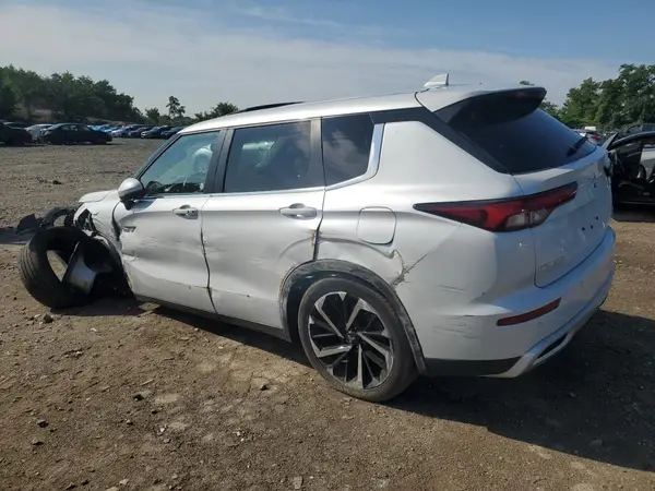 JA4T5UA99PZ045019 2023 MITSUBISHI OUTLANDER - Image 2