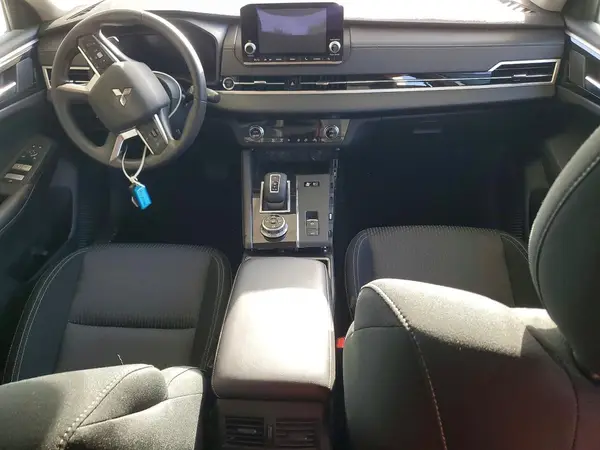 JA4T5UA99RZ033181 2024 MITSUBISHI OUTLANDER - Image 8