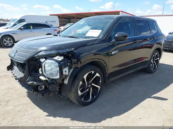 JA4T5UA9XPZ062573 2023 MITSUBISHI OUTLANDER - Image 2