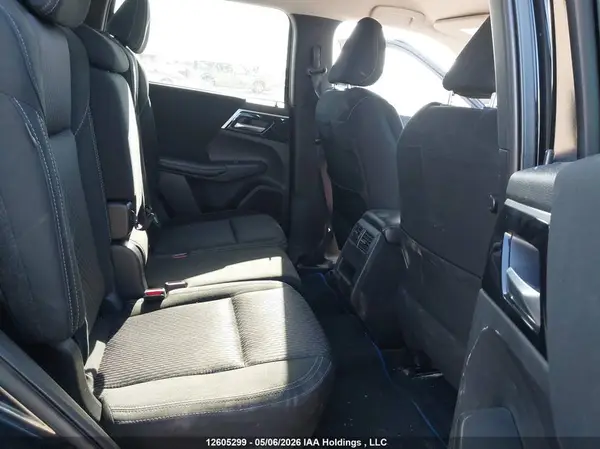 JA4T5UA9XRZ624801 2024 MITSUBISHI OUTLANDER - Image 8