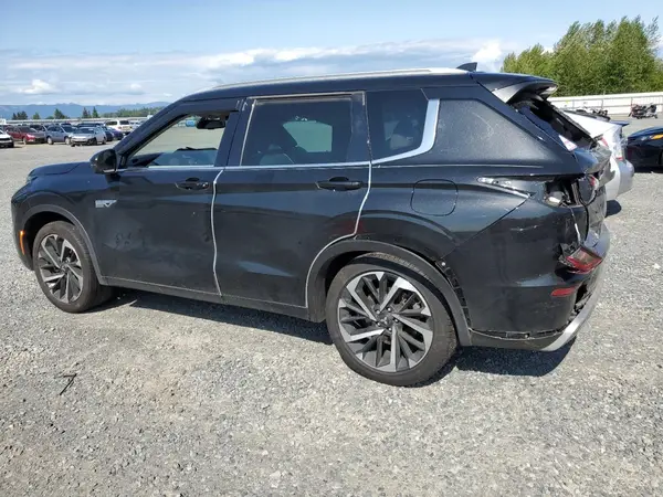JA4T5VA90PZ027000 2023 MITSUBISHI OUTLANDER - Image 2