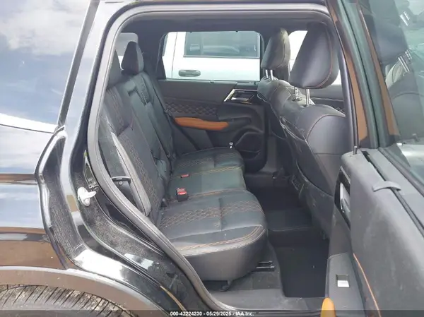 JA4T5VA90PZ034013 2023 MITSUBISHI OUTLANDER - Image 8