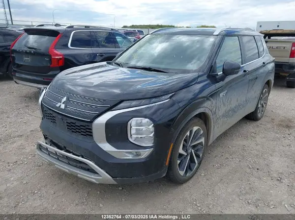 JA4T5VA90RZ614834 2024 MITSUBISHI OUTLANDER - Image 2