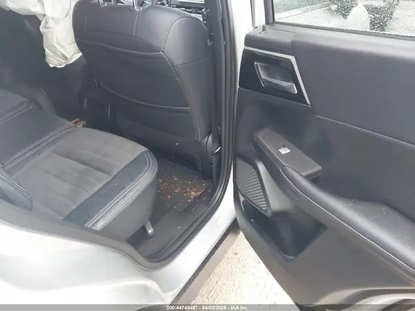 JA4T5VA90SZ041990 2025 MITSUBISHI OUTLANDER - Image 8
