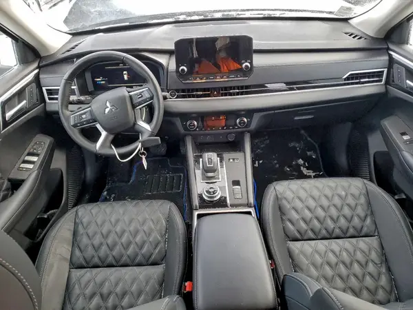 JA4T5VA90SZ620283 2025 MITSUBISHI OUTLANDER - Image 8