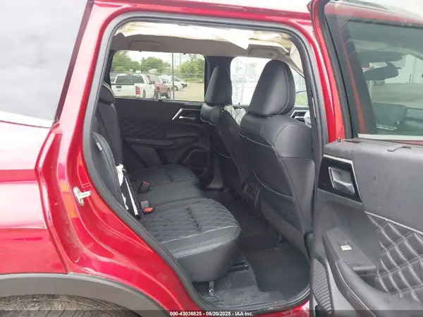 JA4T5VA91PZ062984 2023 MITSUBISHI OUTLANDER - Image 8
