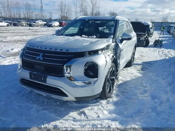 JA4T5VA91RZ613496 2024 MITSUBISHI OUTLANDER - Image 2