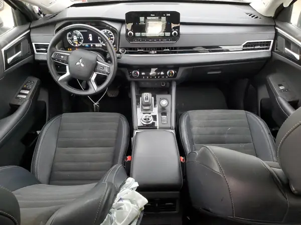 JA4T5VA91SZ001451 2025 MITSUBISHI OUTLANDER - Image 8