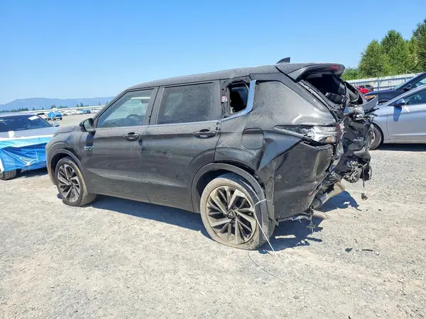JA4T5VA91SZ028049 2025 MITSUBISHI OUTLANDER - Image 2